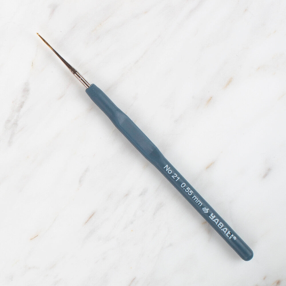 Yabalı Altın Uçlu Elastik Saplı Lacivert Dantel Tığ No. 21 0.55m